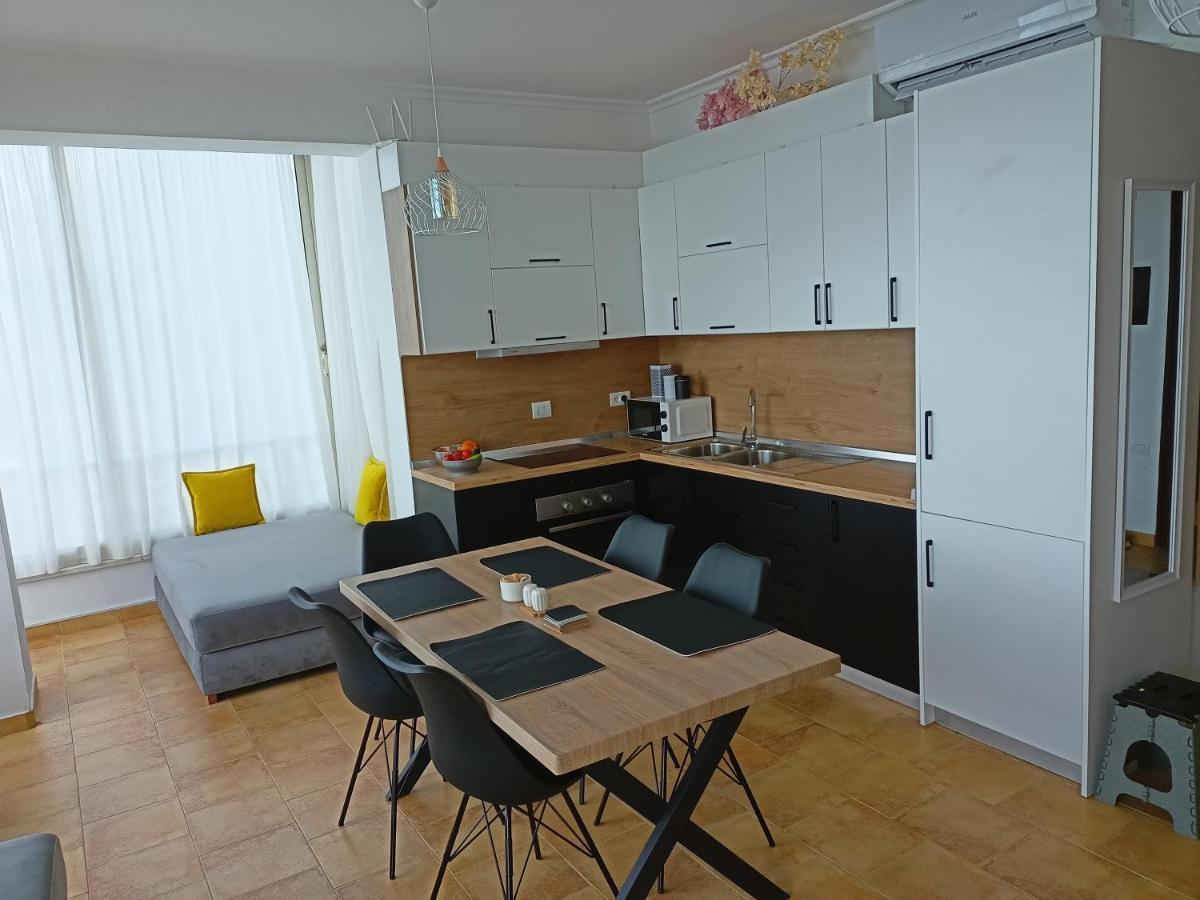 Apartman Dagmar Durres Exterior photo